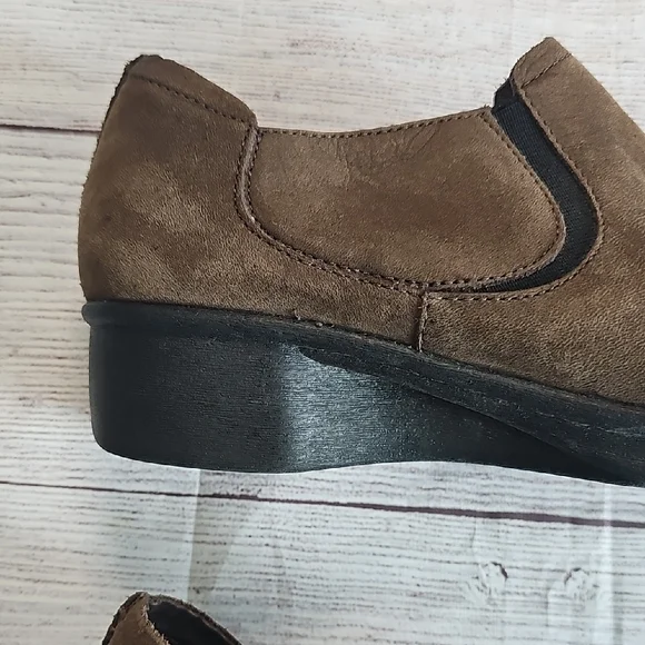 Dansko Sz 38 Brown Flats Sleek Slip-On Loafers - Picture 11 of 15